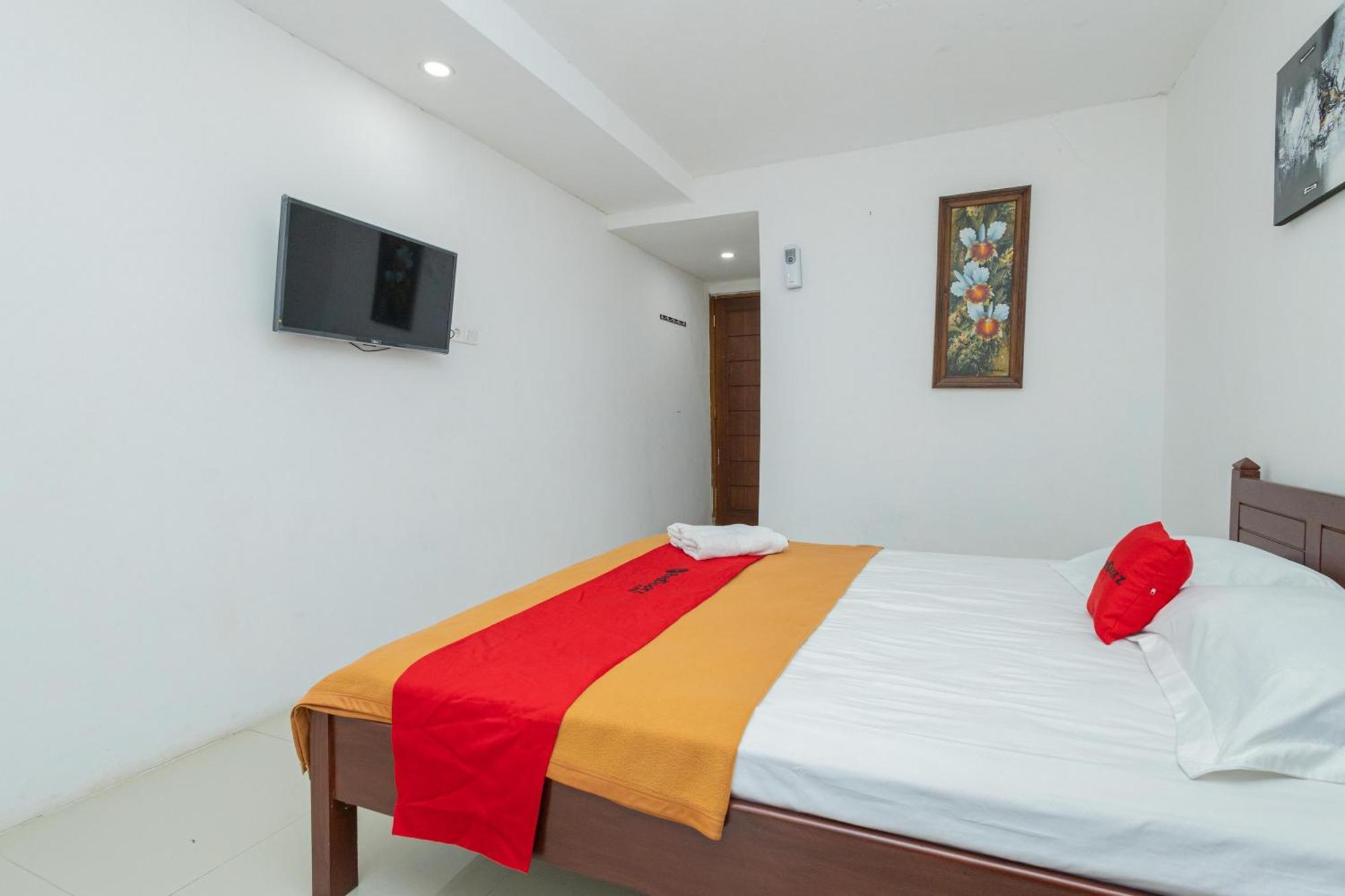 Reddoorz Syariah At Wisma Djokorio Poncokusumo Malang Zewnętrze zdjęcie