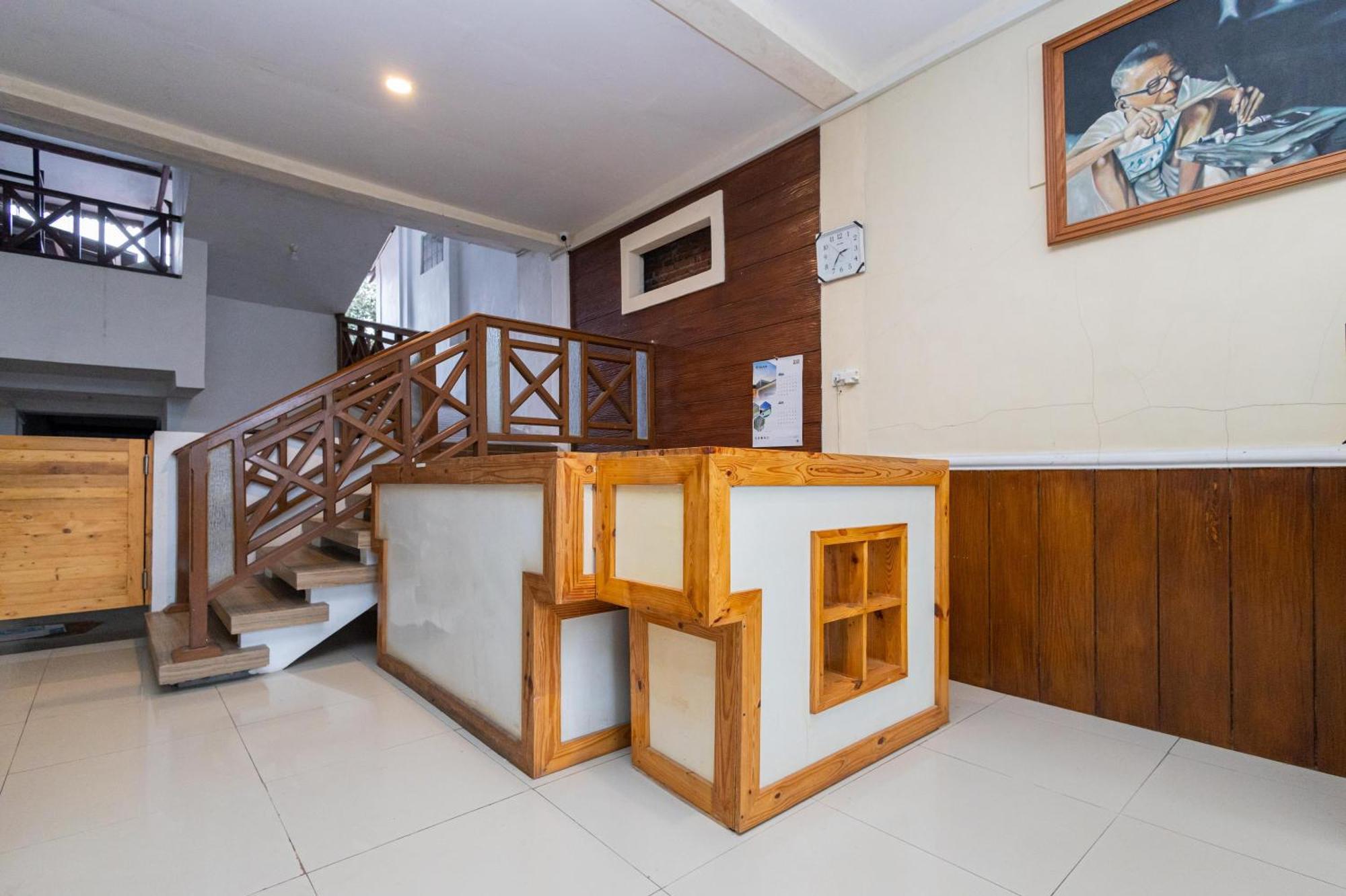 Reddoorz Syariah At Wisma Djokorio Poncokusumo Malang Zewnętrze zdjęcie