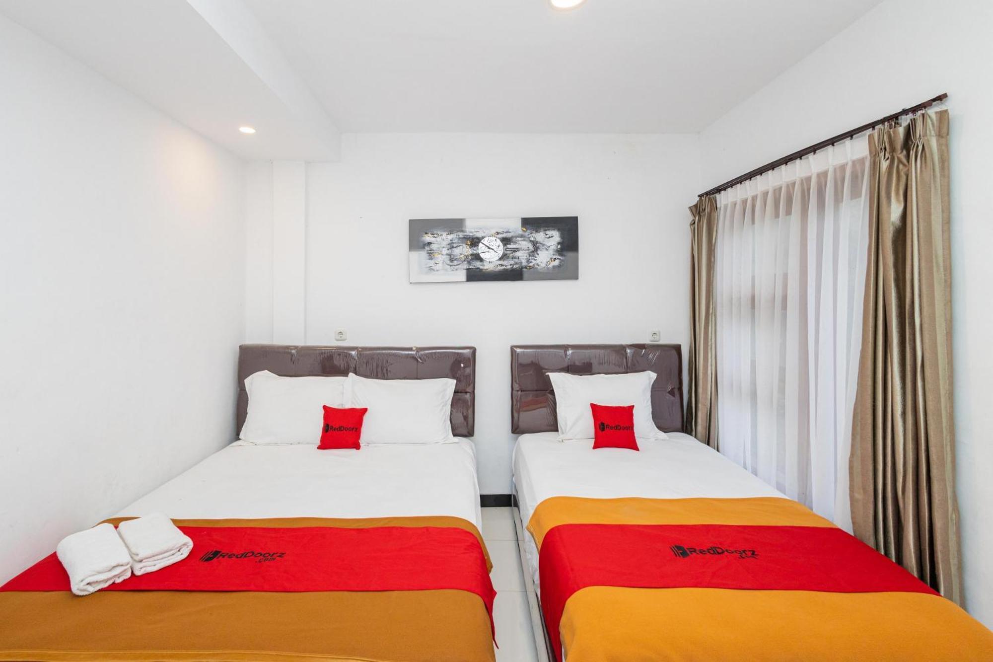 Reddoorz Syariah At Wisma Djokorio Poncokusumo Malang Zewnętrze zdjęcie
