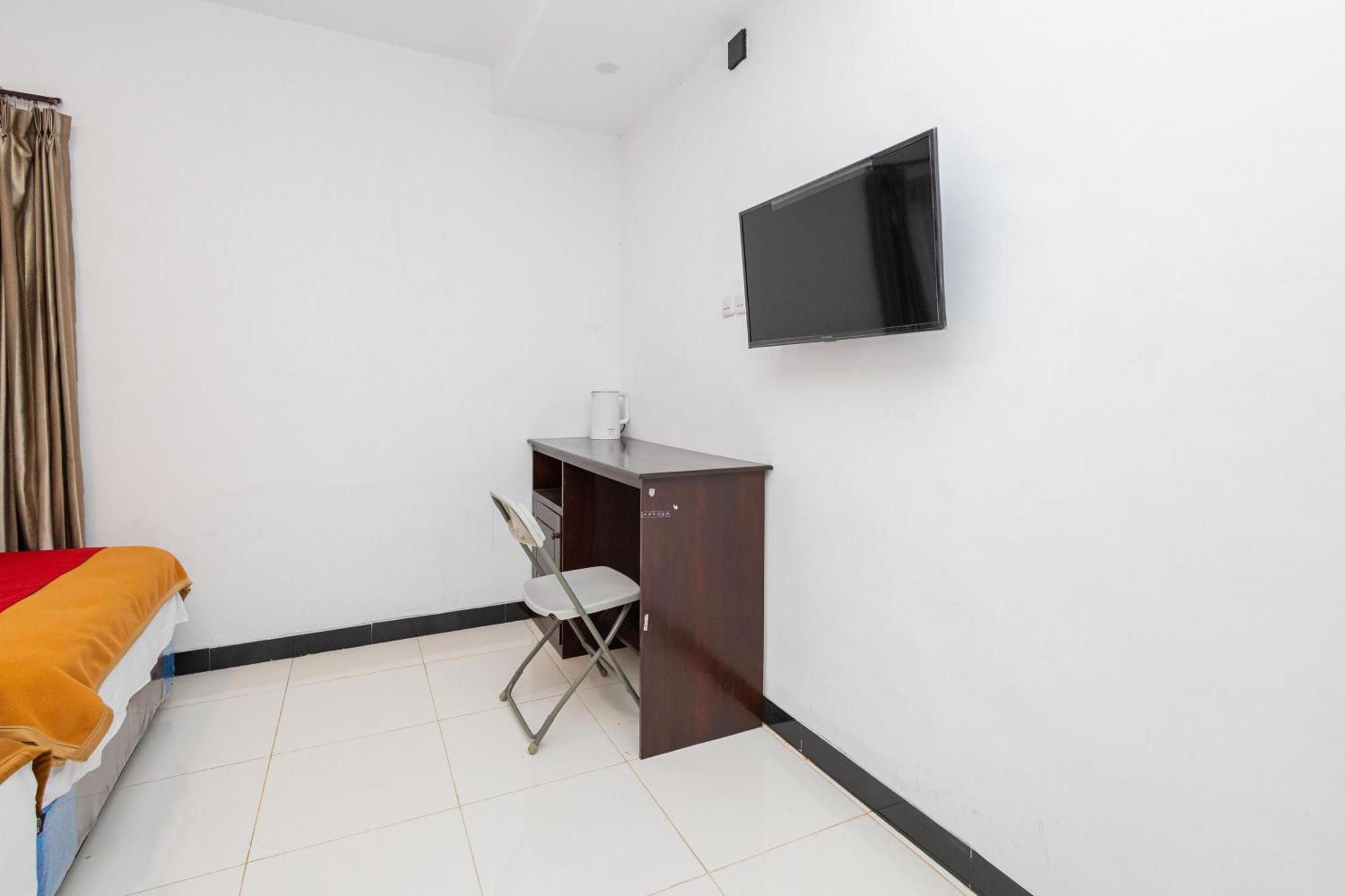 Reddoorz Syariah At Wisma Djokorio Poncokusumo Malang Zewnętrze zdjęcie
